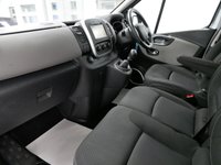 USED 2017 17 RENAULT TRAFIC 2.9T 1.6 DCI 125 BHP LL LONG SPORT NAV 9 SEATER ( NO VAT ! ) AIR CON | SAT NAV | 9 SEATS | NO VAT TO PAY