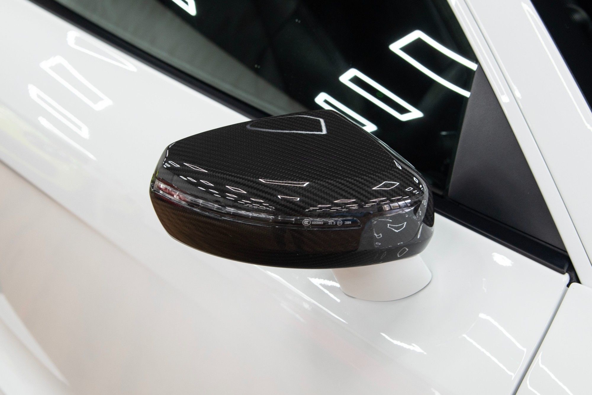 USED 2014 AUDI R8 5.2 FSI V10 Plus S Tronic quattro 
