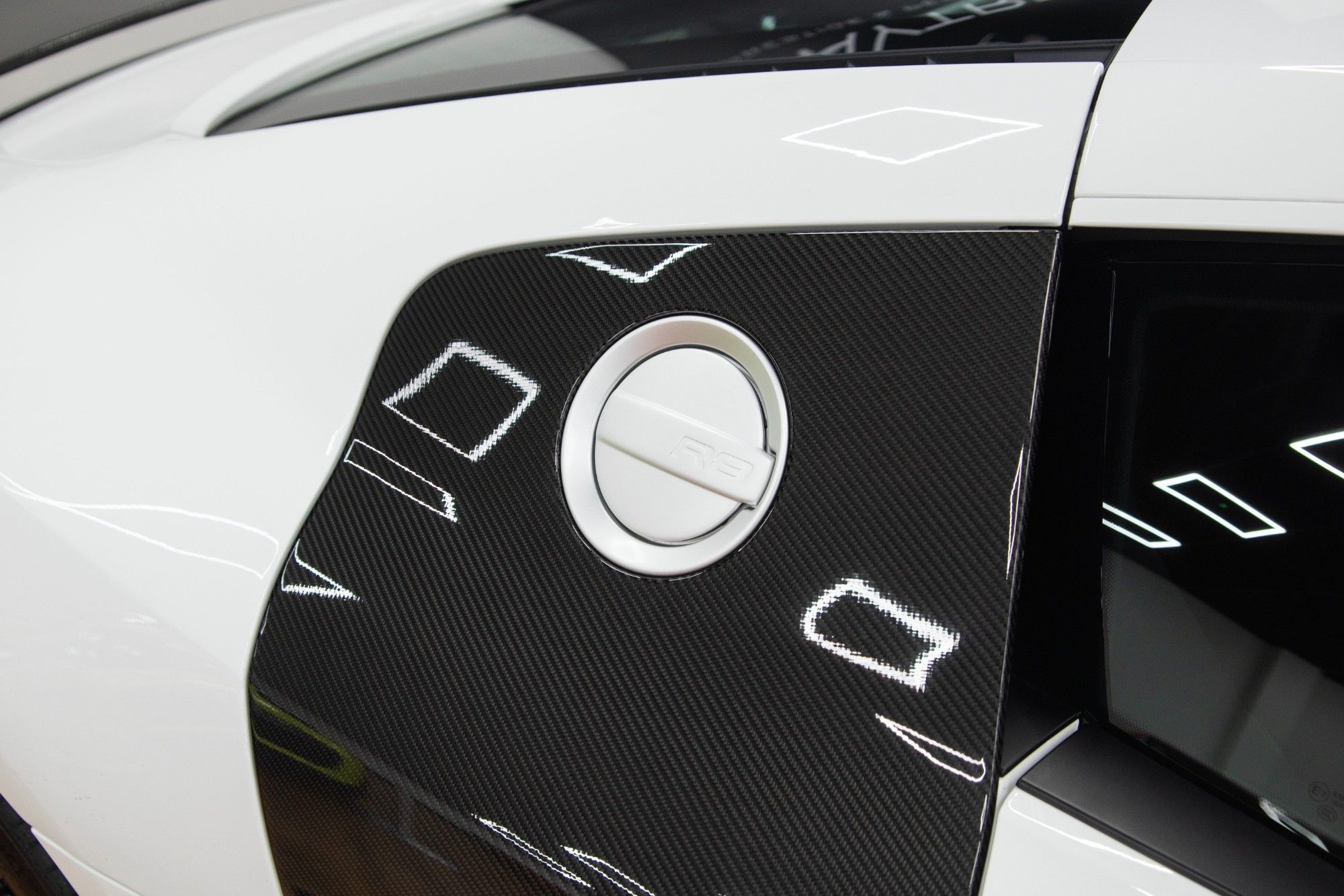 USED 2014 AUDI R8 5.2 FSI V10 Plus S Tronic quattro 