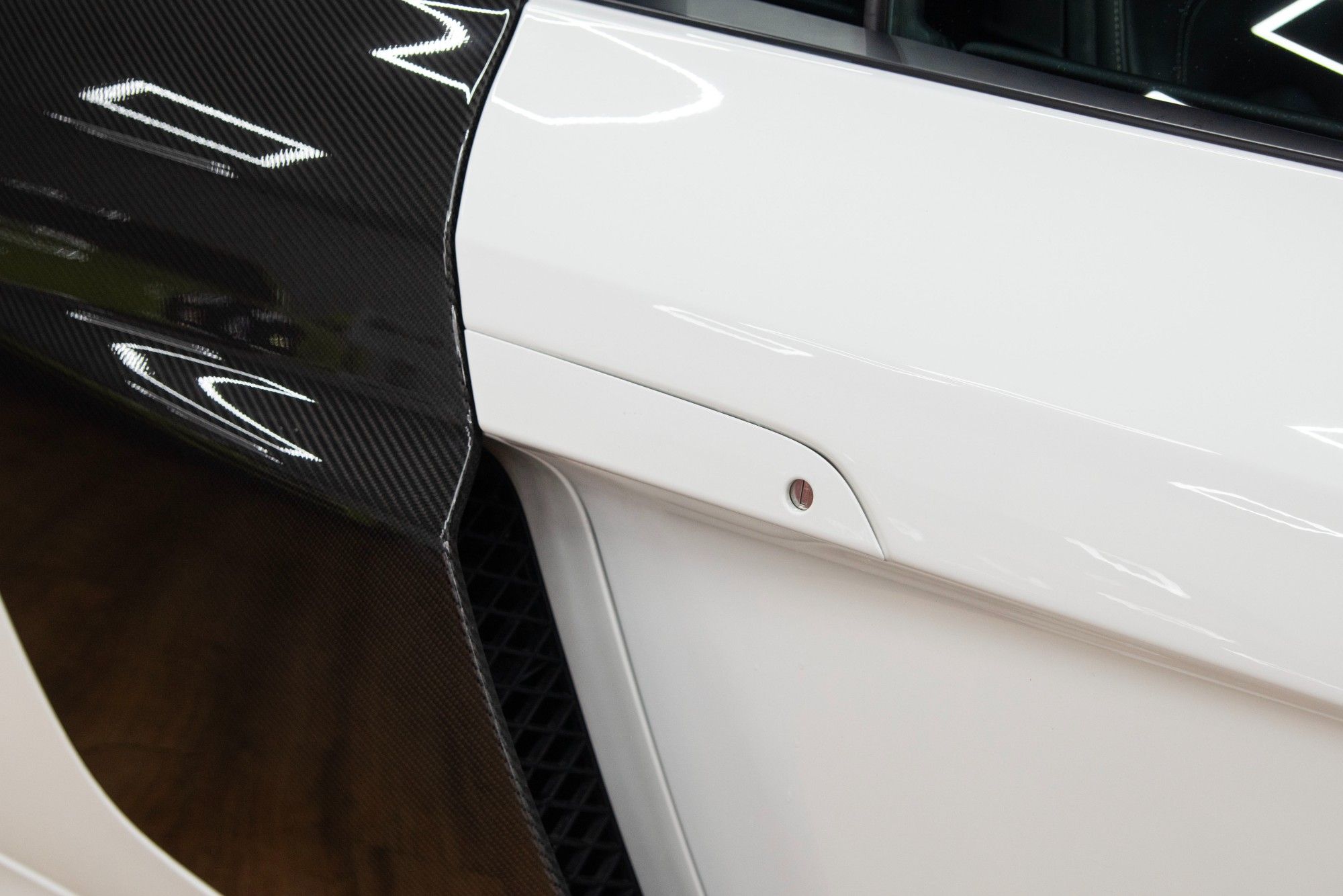 USED 2014 AUDI R8 5.2 FSI V10 Plus S Tronic quattro 