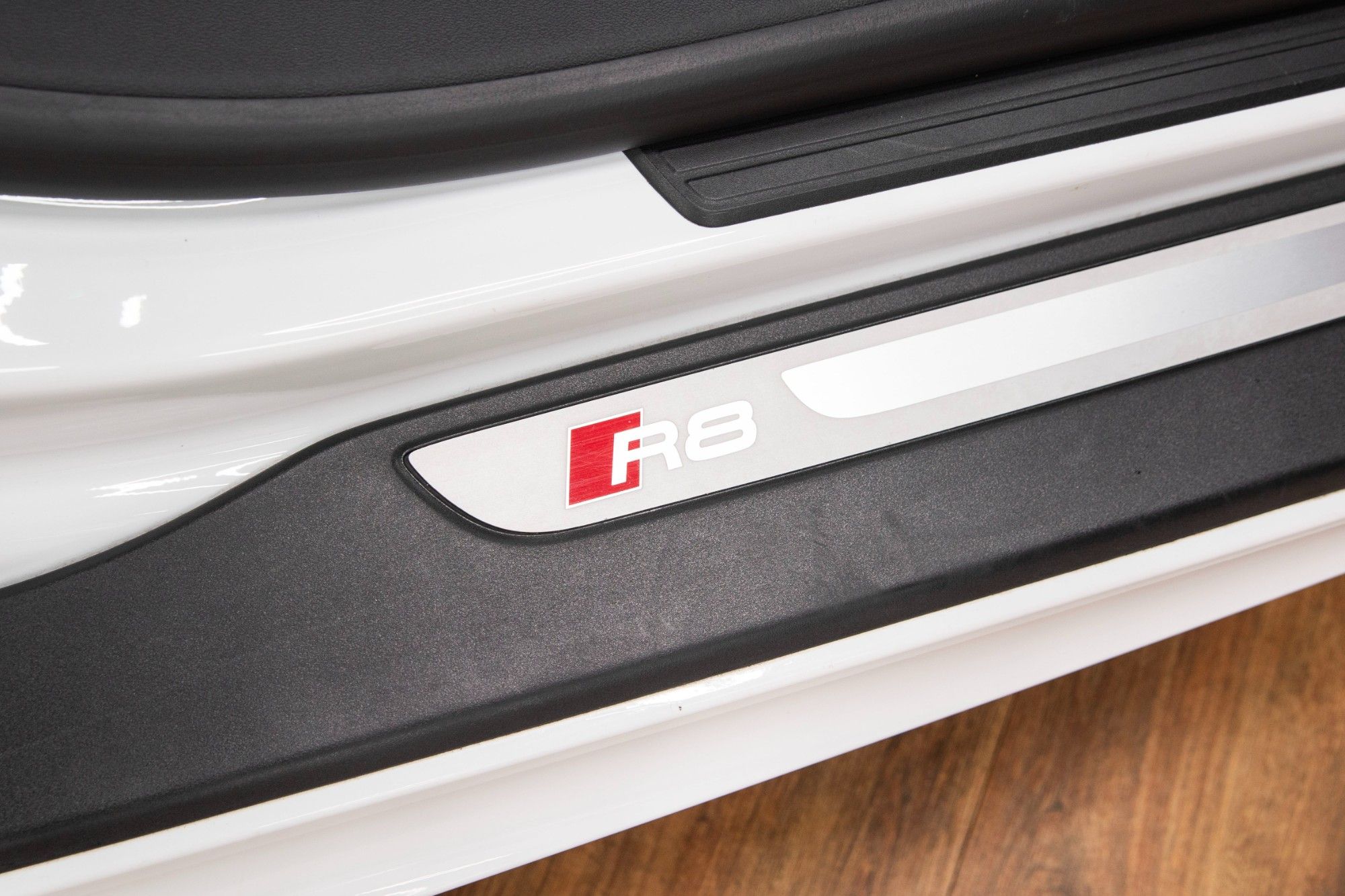 USED 2014 AUDI R8 5.2 FSI V10 Plus S Tronic quattro 