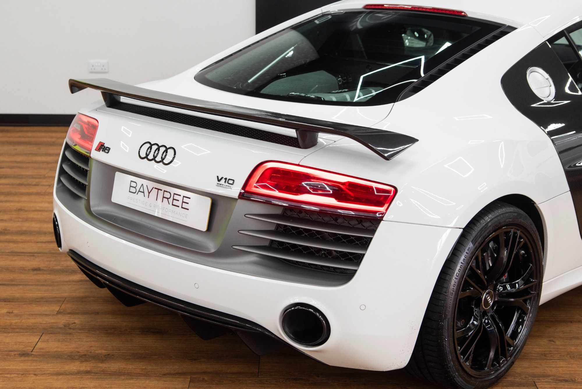 USED 2014 AUDI R8 5.2 FSI V10 Plus S Tronic quattro 