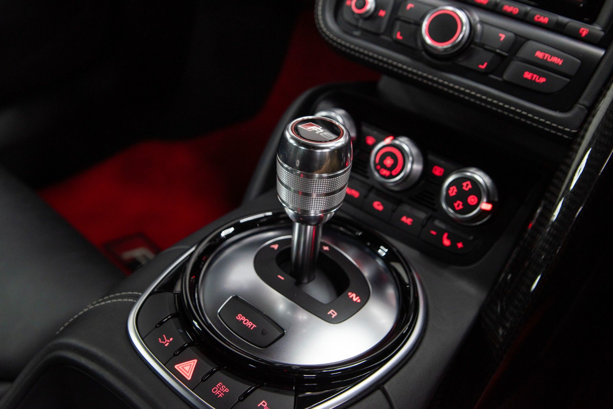 USED 2014 AUDI R8 5.2 FSI V10 Plus S Tronic quattro 
