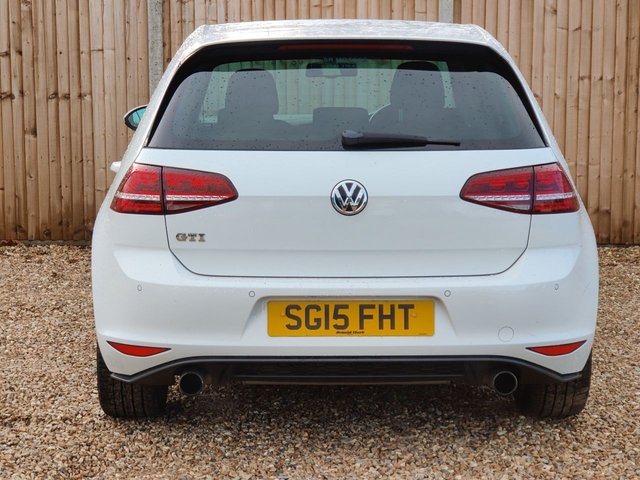 2015 VOLKSWAGEN GOLF - Photo 4