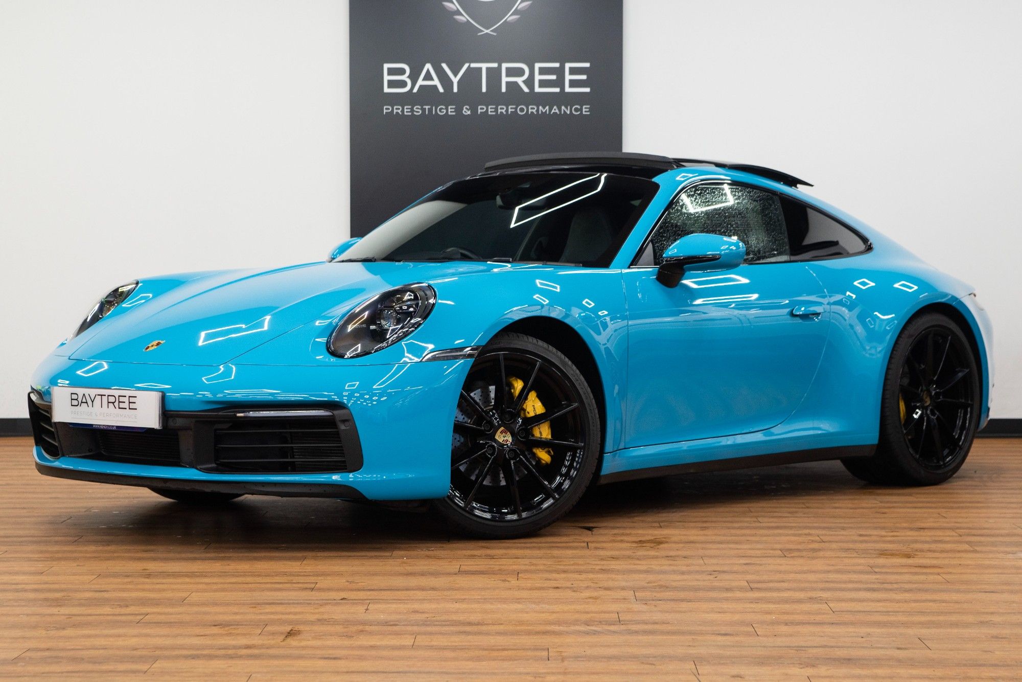USED 2020 PORSCHE 911 3.0T 992 Carrera 4 Coupe PDK 