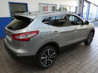 USED 2016 16 NISSAN QASHQAI 1.6 dCi Tekna SUV 5dr Diesel XTRON 2WD Euro 6 (s/s) (130 ps) SAT NAV LEATHER HEATED SEATS REAR VIEW CAMERA PANORAMIC SUNROOF PARKING SENSORS LADY OWNER EXCELLENT SERVICE HISTORY 6 SERVICES TO 47K MILES