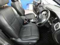 USED 2016 16 NISSAN QASHQAI 1.6 dCi Tekna SUV 5dr Diesel XTRON 2WD Euro 6 (s/s) (130 ps) SAT NAV LEATHER HEATED SEATS REAR VIEW CAMERA PANORAMIC SUNROOF PARKING SENSORS LADY OWNER EXCELLENT SERVICE HISTORY 6 SERVICES TO 47K MILES