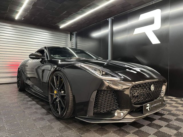 2014 Jaguar F-Type V8 R