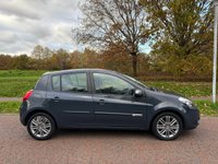 USED 2012 12 RENAULT CLIO 1.2 Dynamique TomTom Hatchback 5dr Petrol Manual Euro 5 (75 ps) 12 STAMPS IN ORIGINAL SERVICE BOOK