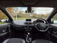 USED 2012 12 RENAULT CLIO 1.2 Dynamique TomTom Hatchback 5dr Petrol Manual Euro 5 (75 ps) 12 STAMPS IN ORIGINAL SERVICE BOOK