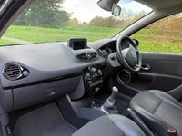 USED 2012 12 RENAULT CLIO 1.2 Dynamique TomTom Hatchback 5dr Petrol Manual Euro 5 (75 ps) 12 STAMPS IN ORIGINAL SERVICE BOOK