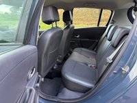 USED 2012 12 RENAULT CLIO 1.2 Dynamique TomTom Hatchback 5dr Petrol Manual Euro 5 (75 ps) 12 STAMPS IN ORIGINAL SERVICE BOOK