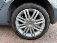 USED 2012 12 RENAULT CLIO 1.2 Dynamique TomTom Hatchback 5dr Petrol Manual Euro 5 (75 ps) 12 STAMPS IN ORIGINAL SERVICE BOOK