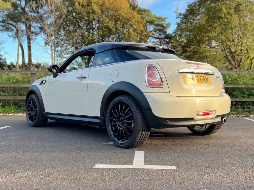 USED 2011 61 MINI COUPE Cooper // 1.6 // 2dr // Petrol // Manual // Euro 5 (s/s) (122 ps) // px swap 