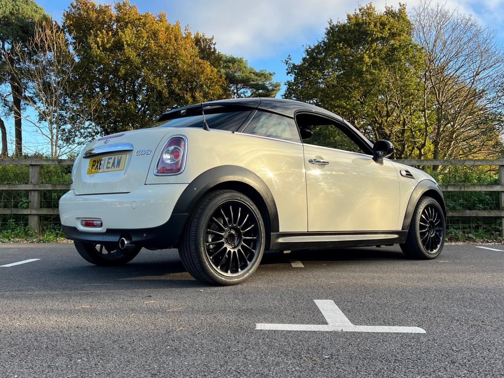 USED 2011 61 MINI COUPE Cooper // 1.6 // 2dr // Petrol // Manual // Euro 5 (s/s) (122 ps) // px swap 