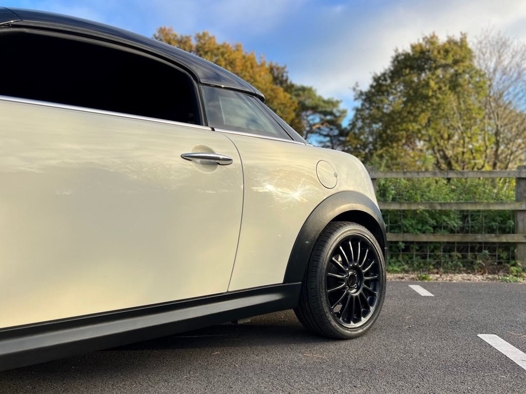 USED 2011 61 MINI COUPE Cooper // 1.6 // 2dr // Petrol // Manual // Euro 5 (s/s) (122 ps) // px swap 