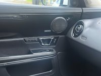 USED 2015 15 JAGUAR XJ 3.0d V6 Premium Luxury Saloon 4dr Diesel Auto Euro 5 (s/s) (LWB) (275 ps) 