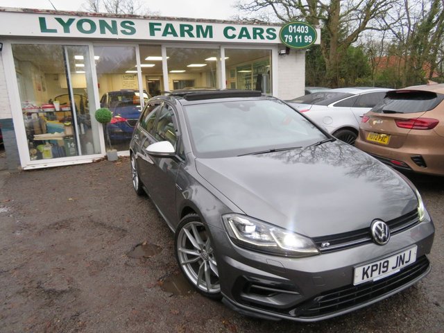 2019 19 Volkswagen Golf 2.0 TSI R Hatchback 5dr Petrol DSG 4Motion Euro 6 (s/s) (300 ps) Automatic *PANORAMIC ELECTRIC SUNROOF + 19