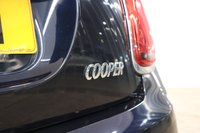 USED 2021 71 MINI HATCH 1.5 Cooper Classic Hatchback 3dr Petrol Manual Euro 6 (s/s) (136 ps) LOW MILES  ONLY 12900 WITH DEALER SERVICE HISTORY  TWO KEYS  FACELIFT MODEL
