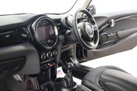 USED 2021 71 MINI HATCH 1.5 Cooper Classic Hatchback 3dr Petrol Manual Euro 6 (s/s) (136 ps) LOW MILES  ONLY 12900 WITH DEALER SERVICE HISTORY  TWO KEYS  FACELIFT MODEL