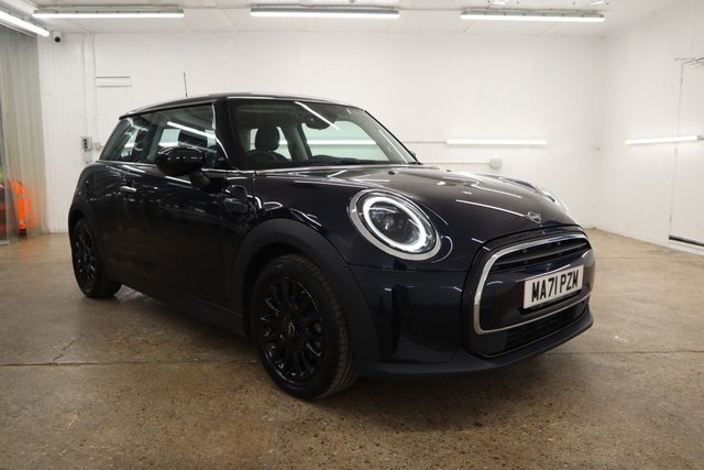 2021 71 MINI Hatch 1.5 Cooper Classic Hatchback 3dr Petrol Manual Euro 6 (s/s) (136 ps)