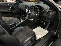 USED 2010 10 AUDI TT 2.0 TDI Roadster 2dr Diesel Manual quattro Euro 4 (170 ps) UK DELIVERY FLAT FEE &pound;175 (SUBJECT TO DEAL) *OVER 100 IMAGES ON OUR WEBSITE*BESPOKE FINANCE ARRANGED*PART EXCHANGE WELCOME*ALL VEHICLES HPI CLEAR