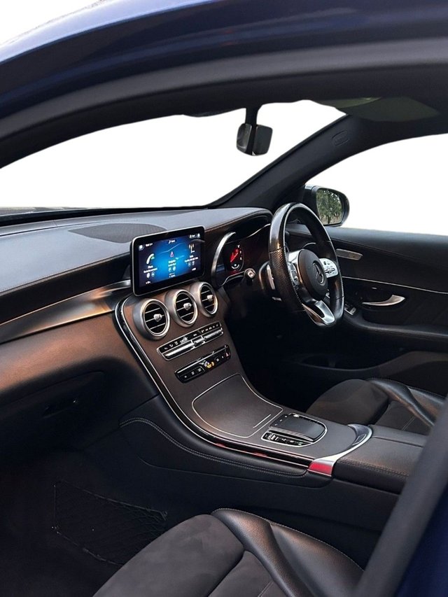 2020 Mercedes-Benz GLC - Photo 11