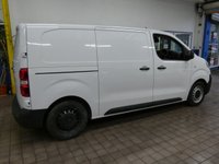 USED 2021 71 PEUGEOT E-EXPERT e 1200 75kWh Professional Standard Panel Van 6dr Electric Auto MWB (136 ps) BRILLIANT VAUXHALL VIVARO EQUIVALENT &pound;0 ROAD TAX, 3 SEAT APP SAT NAV AIR CON CRUISE CONTROL PARKING SENSORS 1 OWNER SERVICE HISTORY WARRANTY