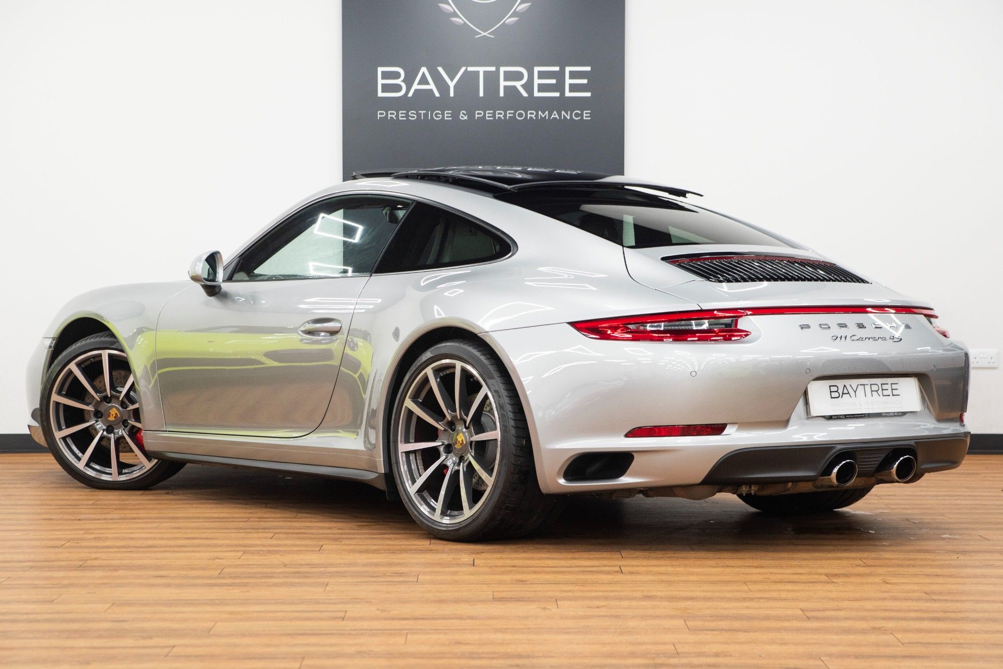 USED 2017 67 PORSCHE 911 3.0T 991 Carrera 4S Coupe PDK 