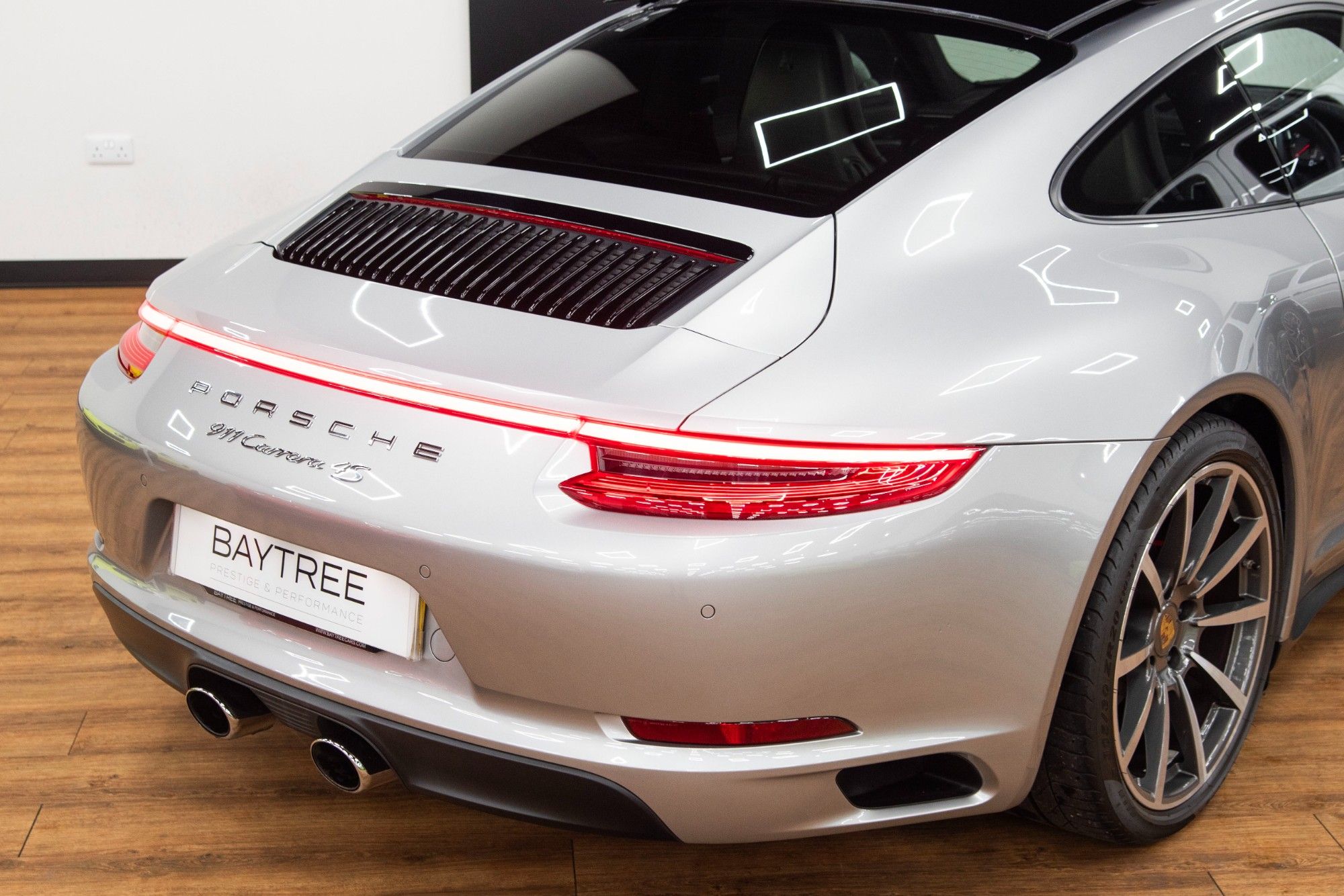 USED 2017 67 PORSCHE 911 3.0T 991 Carrera 4S Coupe PDK 