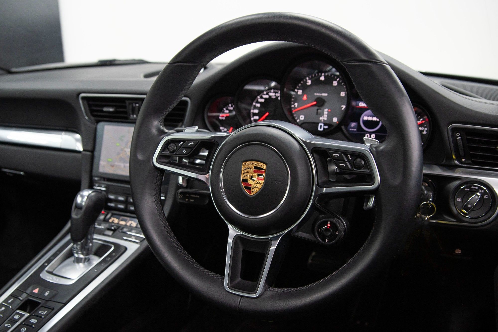 USED 2017 67 PORSCHE 911 3.0T 991 Carrera 4S Coupe PDK 