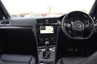 USED 2017 R VOLKSWAGEN GOLF 2.0 TSI R Hatchback 5dr Petrol DSG 4Motion Euro 6 (s/s) (310 ps) PAN ROOF / LEATHER / DYNAUDIO