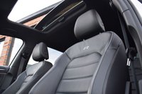 USED 2017 R VOLKSWAGEN GOLF 2.0 TSI R Hatchback 5dr Petrol DSG 4Motion Euro 6 (s/s) (310 ps) PAN ROOF / LEATHER / DYNAUDIO