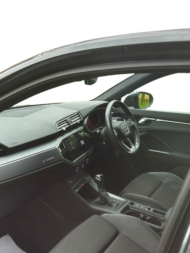 2021 AUDI Q3 - Photo 7
