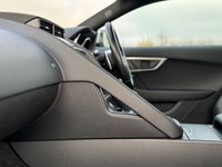 USED 2017 67 JAGUAR F-TYPE 3.0 V6 R-Dynamic Coupe 2dr Petrol Auto Euro 6 (s/s) (340 ps) 