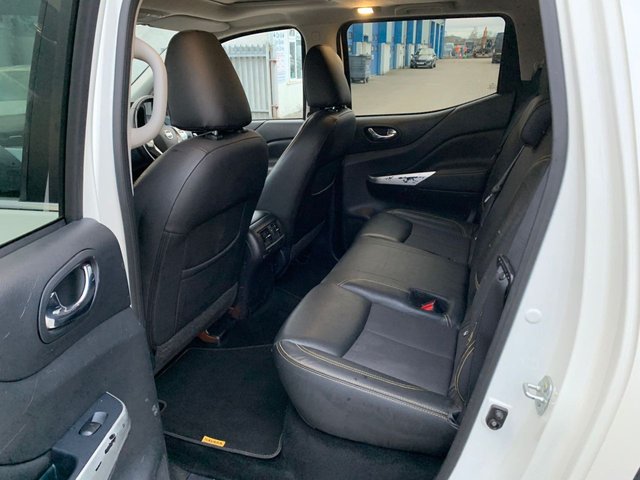 2020 NISSAN NAVARA - Photo 9