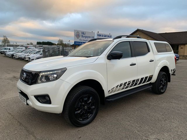 2020 NISSAN NAVARA
