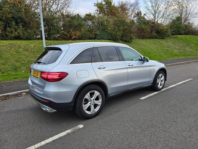 2016 Mercedes-Benz GLC - Photo 11