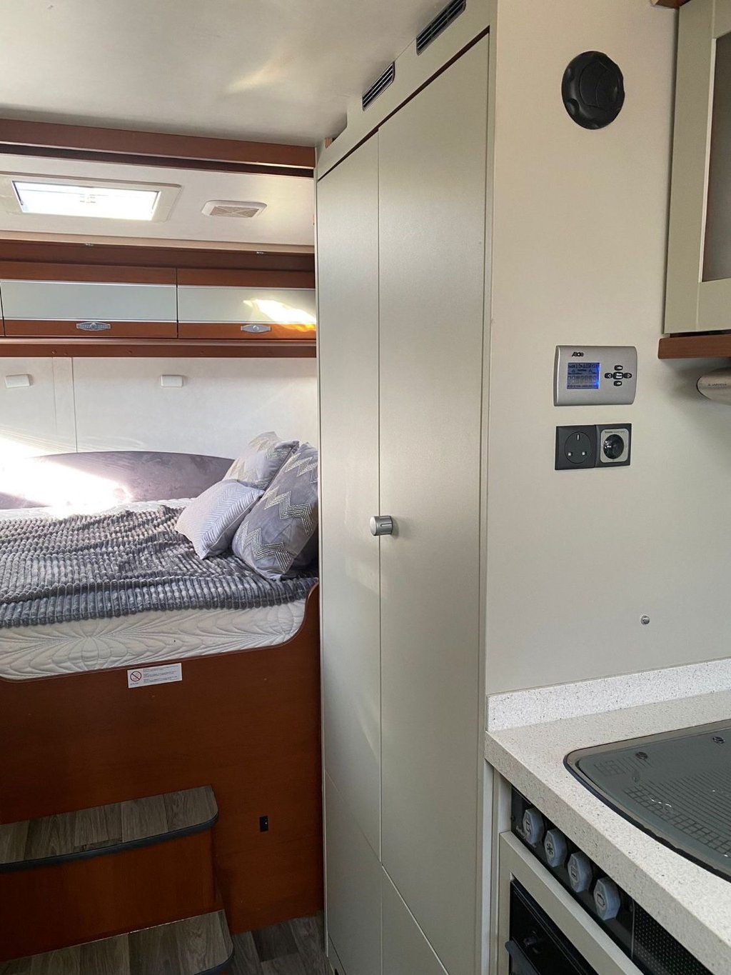 USED 2007 07 DETHLEFFS ESPRIT i7870 L MASSIVE SPEC MOTORHOME