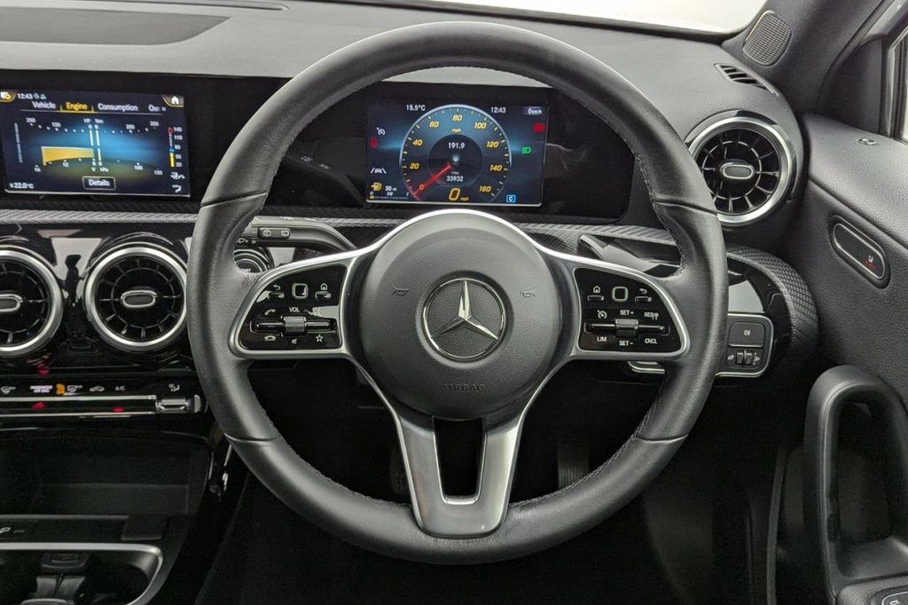 USED 2020 70 MERCEDES-BENZ A-CLASS 1.3 A180 SE Hatchback 5dr Petrol Manual Euro 6 (s/s) (136 ps) Sat Nav Apple Car Play