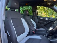 USED 2015 65 VOLKSWAGEN TIGUAN 2.0 TDI BlueMotion Tech R-Line SUV 5dr Diesel Manual 4WD Euro 6 (s/s) (150 ps) 