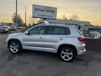 USED 2015 64 VOLKSWAGEN TIGUAN 2.0 TDI BlueMotion Tech R-Line SUV 5dr Diesel Manual 4WD Euro 5 (s/s) (Nav) (140 ps) 2 KEYS CAM BELT RENEWED