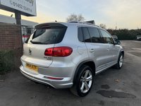 USED 2015 64 VOLKSWAGEN TIGUAN 2.0 TDI BlueMotion Tech R-Line SUV 5dr Diesel Manual 4WD Euro 5 (s/s) (Nav) (140 ps) 2 KEYS CAM BELT RENEWED