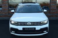 USED 2016 VOLKSWAGEN TIGUAN 2.0 TDI BlueMotion Tech R-Line SUV 5dr Diesel Manual 4Motion Euro 6 (s/s) (150 ps) PAN ROOF / POWER TAILGATE