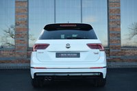 USED 2016 VOLKSWAGEN TIGUAN 2.0 TDI BlueMotion Tech R-Line SUV 5dr Diesel Manual 4Motion Euro 6 (s/s) (150 ps) PAN ROOF / POWER TAILGATE