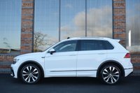 USED 2016 VOLKSWAGEN TIGUAN 2.0 TDI BlueMotion Tech R-Line SUV 5dr Diesel Manual 4Motion Euro 6 (s/s) (150 ps) PAN ROOF / POWER TAILGATE