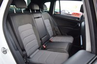 USED 2016 VOLKSWAGEN TIGUAN 2.0 TDI BlueMotion Tech R-Line SUV 5dr Diesel Manual 4Motion Euro 6 (s/s) (150 ps) PAN ROOF / POWER TAILGATE