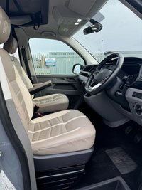 USED 2023 72 VOLKSWAGEN TRANSPORTER 2.0 TDI Luxury 4 Berth Campervan T6.1 EXCEPTIONAL LITHIUM POWER SUPPLY SYSTEM FITTED ALONG WITH SOLAR PANEL