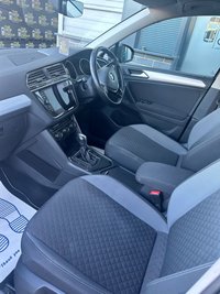 USED 2019 19 VOLKSWAGEN TIGUAN 2.0 TDI SE Navigation SUV 5dr Diesel DSG Euro 6 (s/s) (150 ps) 
