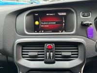 USED 2017 17 VOLVO V40 CROSS COUNTRY 2.0 D2 Pro Hatchback 5dr Diesel Manual Euro 6 (s/s) (120 ps) 